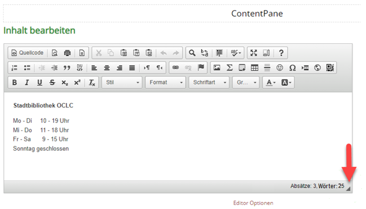 Editorbereich mit der Überschrift ‚Inhalt bearbeiten‘, einer Symbolleiste für Formatierungen und einem Textfeld, das die Öffnungszeiten der Stadtbibliothek OCLC anzeigt. Unten rechts steht ‚Absätze: 3, Wörter: 25‘, daneben zeigt ein roter Pfeil auf diese Angabe.